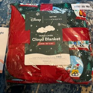 Disney Pixar snow globes New Festive Triple Layer Cloud Blanket Little Sleepies